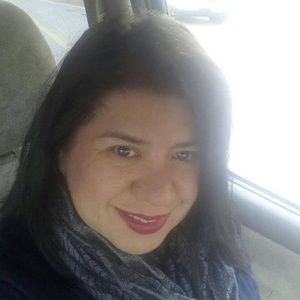 Meet your Posher, Iris